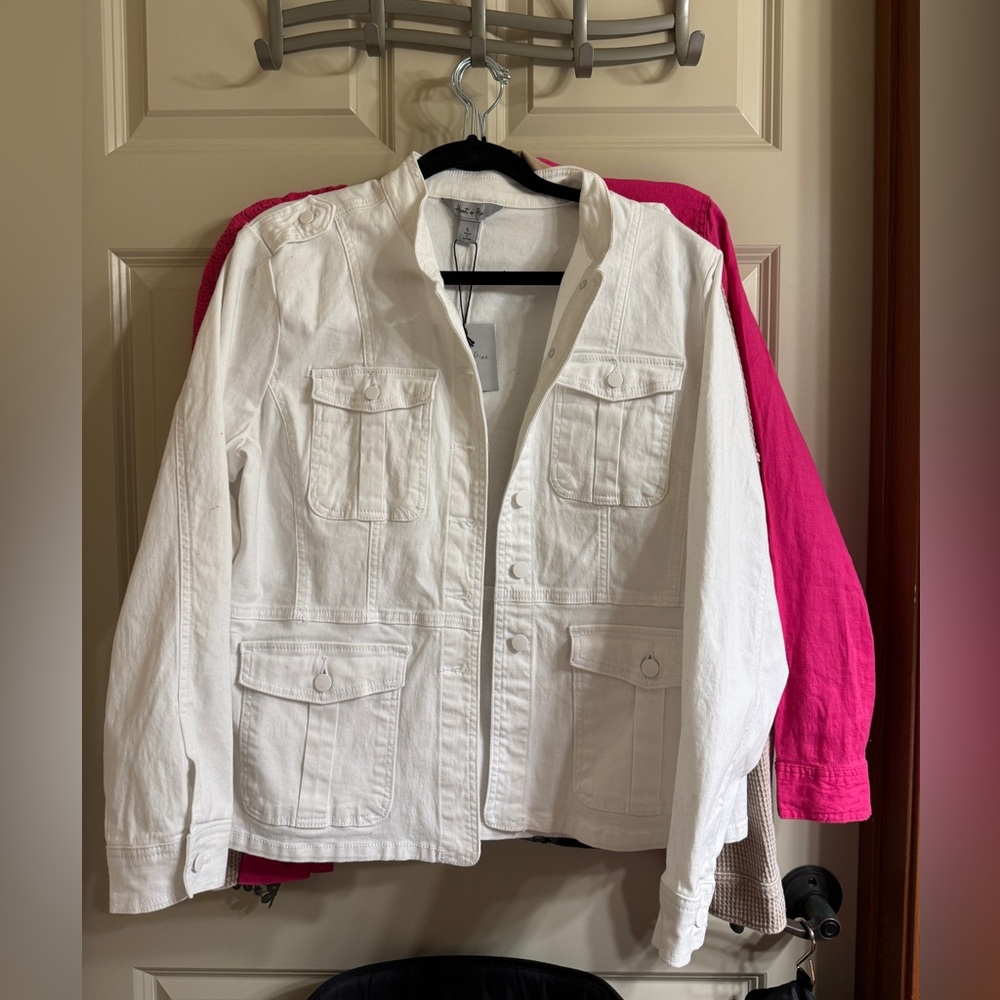 White Jacket Stretchy NWT Womens Large